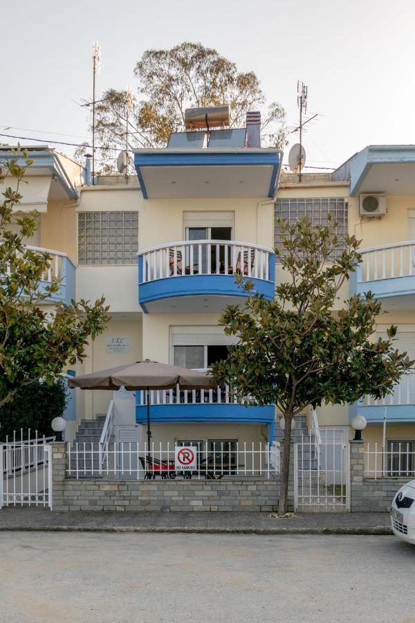 Villa Just On The Sea 2 Nea Iraklitsa Exterior foto
